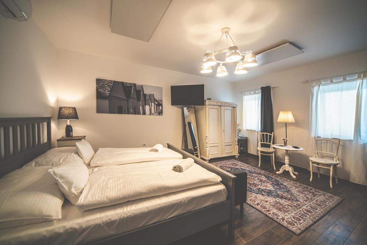 Palkonyha Panzio Speiz Gasztromuhely Bed & Breakfast Palkonya Exterior photo